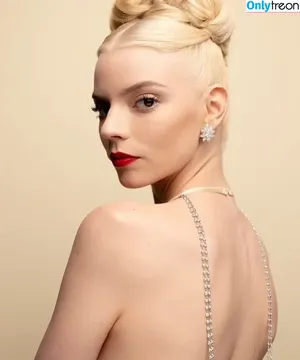 Anya Taylor-Joy / Anya Taylor Joy / anyataylorjoy nude photo #0041