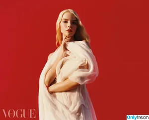 Anya Taylor-Joy / Anya Taylor Joy / anyataylorjoy nude photo #0114