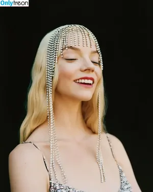 Anya Taylor-Joy / Anya Taylor Joy / anyataylorjoy nude photo #0115