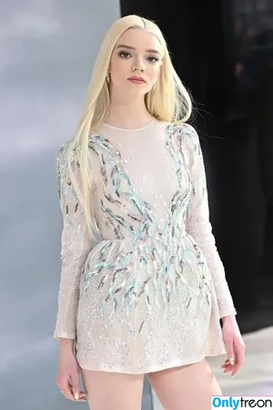 Anya Taylor-Joy / Anya Taylor Joy / anyataylorjoy nude photo #0123