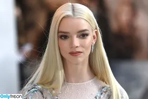 Anya Taylor-Joy / Anya Taylor Joy / anyataylorjoy nude photo #0137