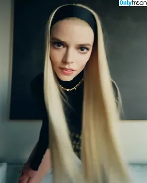Anya Taylor-Joy / Anya Taylor Joy / anyataylorjoy nude photo #0146