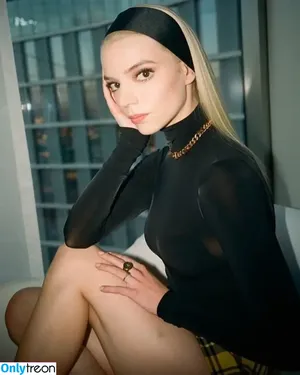 Anya Taylor-Joy / Anya Taylor Joy / anyataylorjoy nude photo #0147