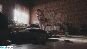 Anya Taylor-Joy / Anya Taylor Joy / anyataylorjoy nude photo #0386