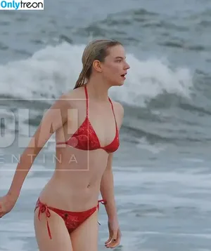 Anya Taylor-Joy / Anya Taylor Joy / anyataylorjoy nude photo #0402