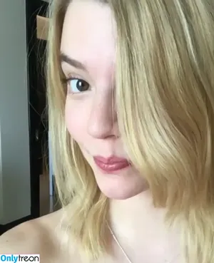 Anya Taylor-Joy / Anya Taylor Joy / anyataylorjoy nude photo #0431