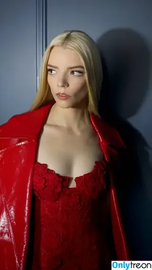 Anya Taylor-Joy / Anya Taylor Joy / anyataylorjoy nude photo #0559