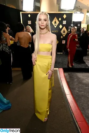 Anya Taylor-Joy / Anya Taylor Joy / anyataylorjoy nude photo #0603