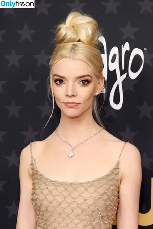 Anya Taylor-Joy / Anya Taylor Joy / anyataylorjoy nude photo #0624
