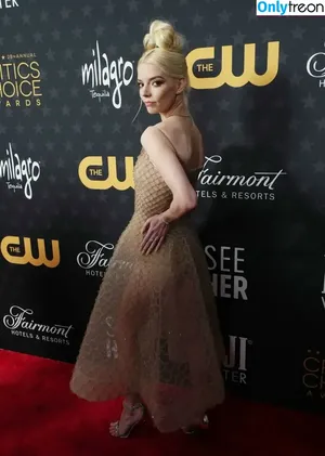 Anya Taylor-Joy / Anya Taylor Joy / anyataylorjoy nude photo #0626
