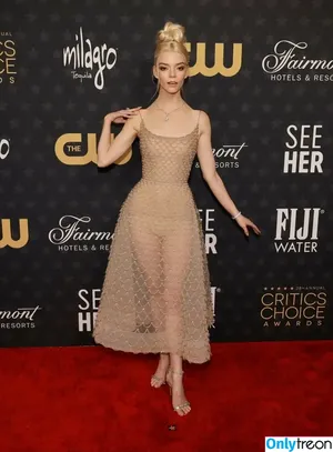 Anya Taylor-Joy / Anya Taylor Joy / anyataylorjoy nude photo #0629