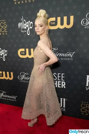 Anya Taylor-Joy / Anya Taylor Joy / anyataylorjoy nude photo #0631