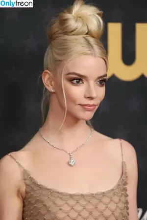 Anya Taylor-Joy / Anya Taylor Joy / anyataylorjoy nude photo #0660