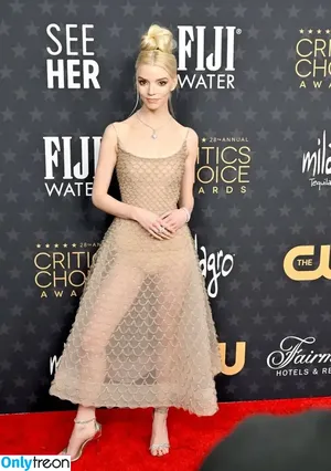 Anya Taylor-Joy / Anya Taylor Joy / anyataylorjoy nude photo #0662