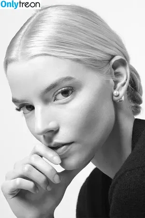 Anya Taylor-Joy / Anya Taylor Joy / anyataylorjoy nude photo #0723