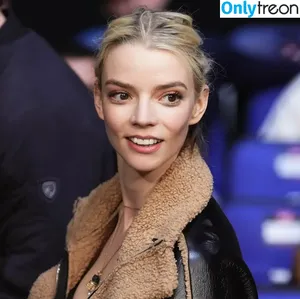 Anya Taylor-Joy / Anya Taylor Joy / anyataylorjoy nude photo #0735