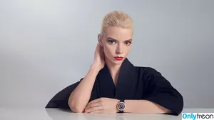 Anya Taylor-Joy / Anya Taylor Joy / anyataylorjoy nude photo #0789