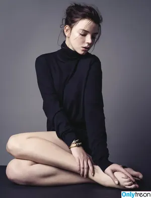 Anya Taylor-Joy / Anya Taylor Joy / anyataylorjoy nude photo #0797
