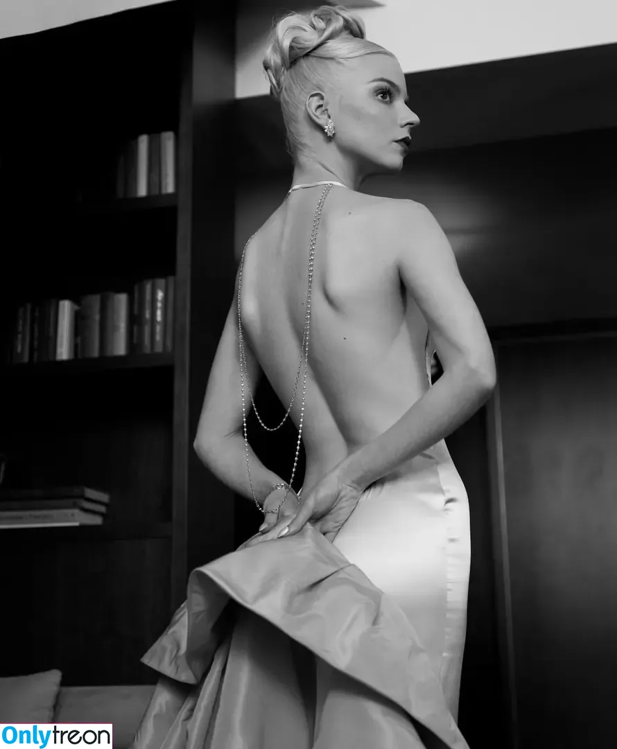 Anya Taylor-Joy nude photo #0039 (Anya Taylor Joy / anyataylorjoy)