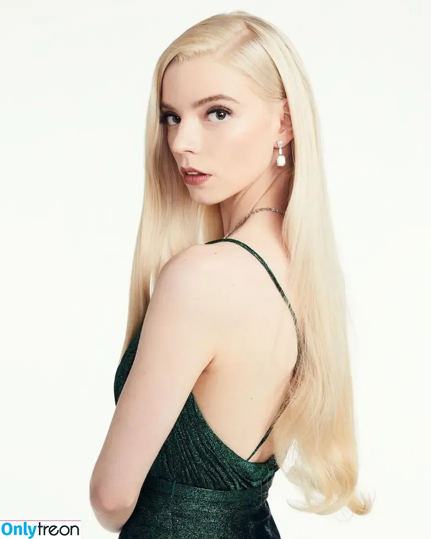Anya Taylor-Joy nude photo #0103 (Anya Taylor Joy / anyataylorjoy)