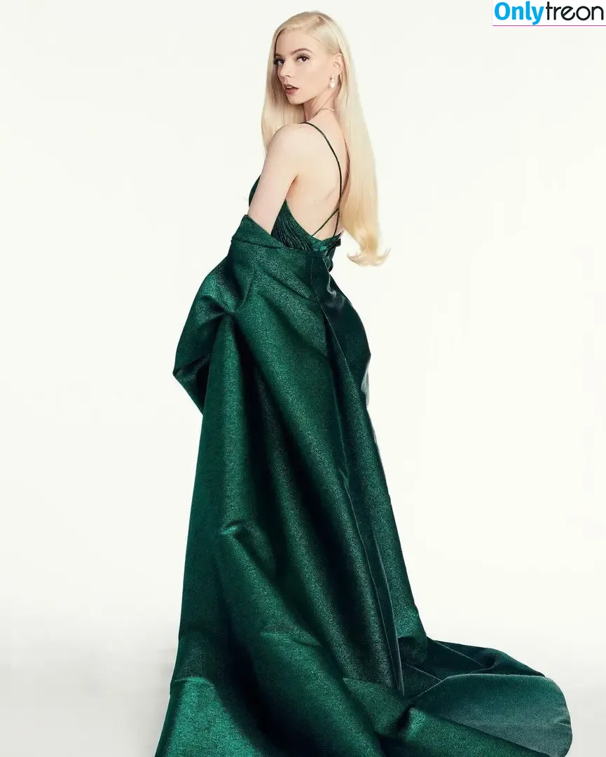 Anya Taylor-Joy nude photo #0104 (Anya Taylor Joy / anyataylorjoy)