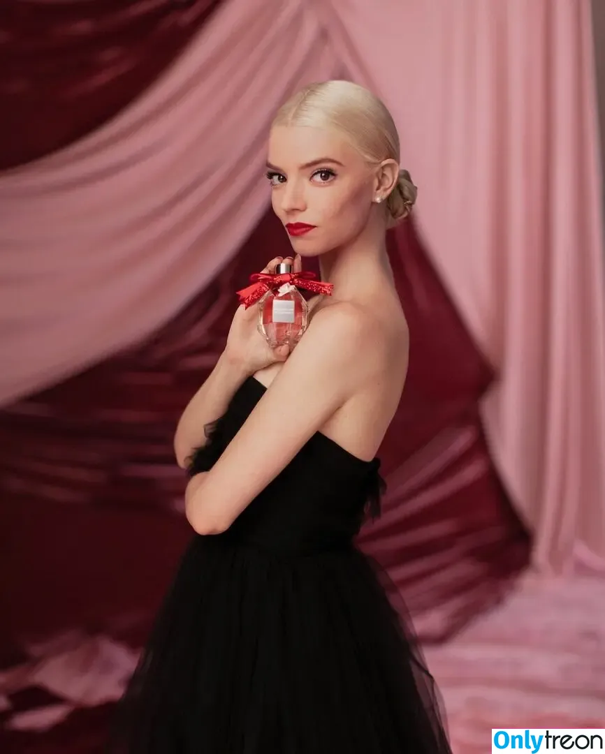 Anya Taylor-Joy nude photo #0567 (Anya Taylor Joy / anyataylorjoy)