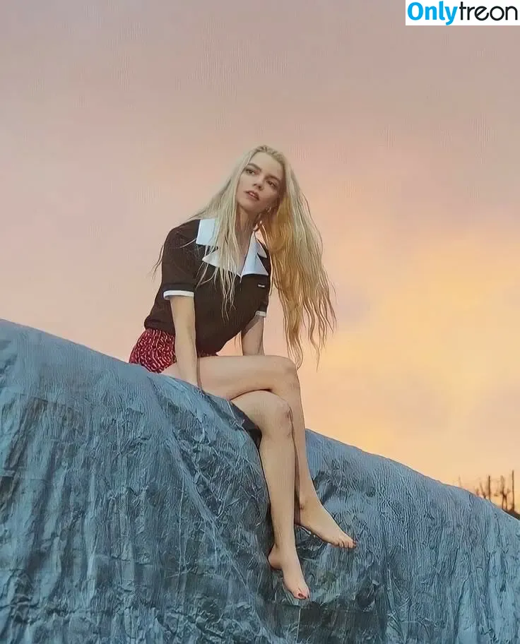 Anya Taylor-Joy nude photo #0612 (Anya Taylor Joy / anyataylorjoy)