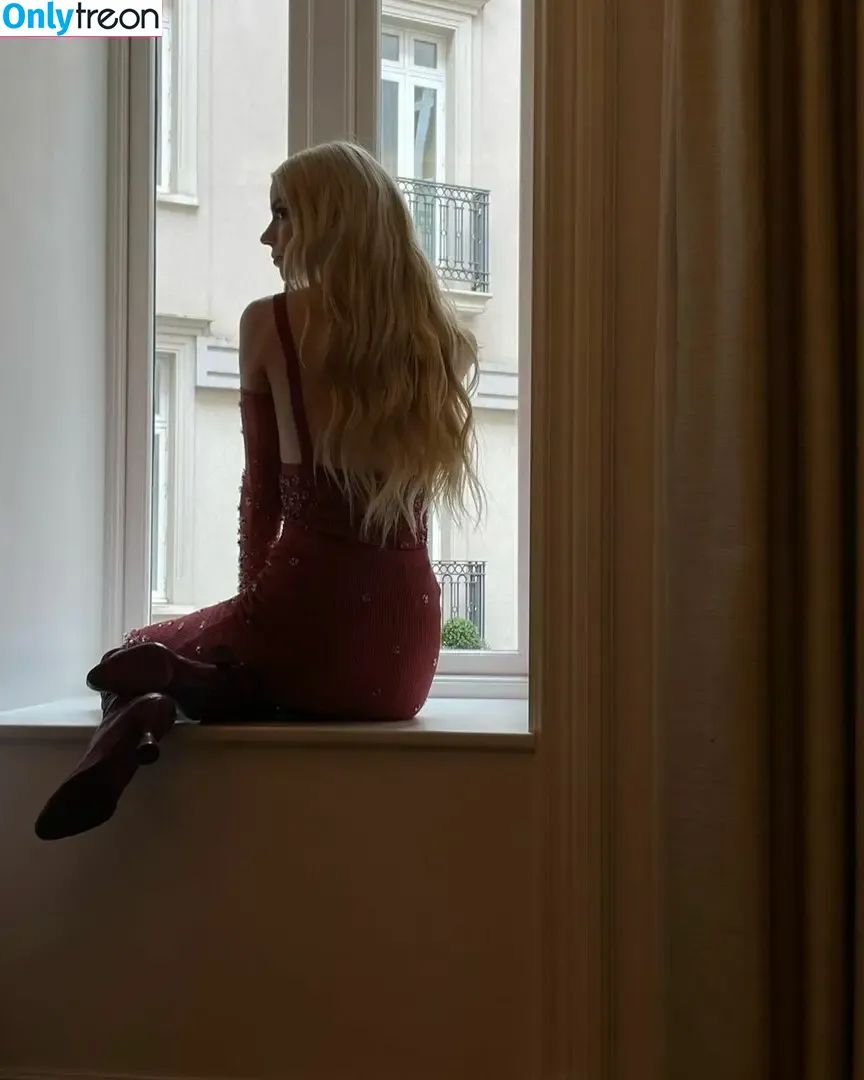 Anya Taylor-Joy nude photo #0819 (Anya Taylor Joy / anyataylorjoy)