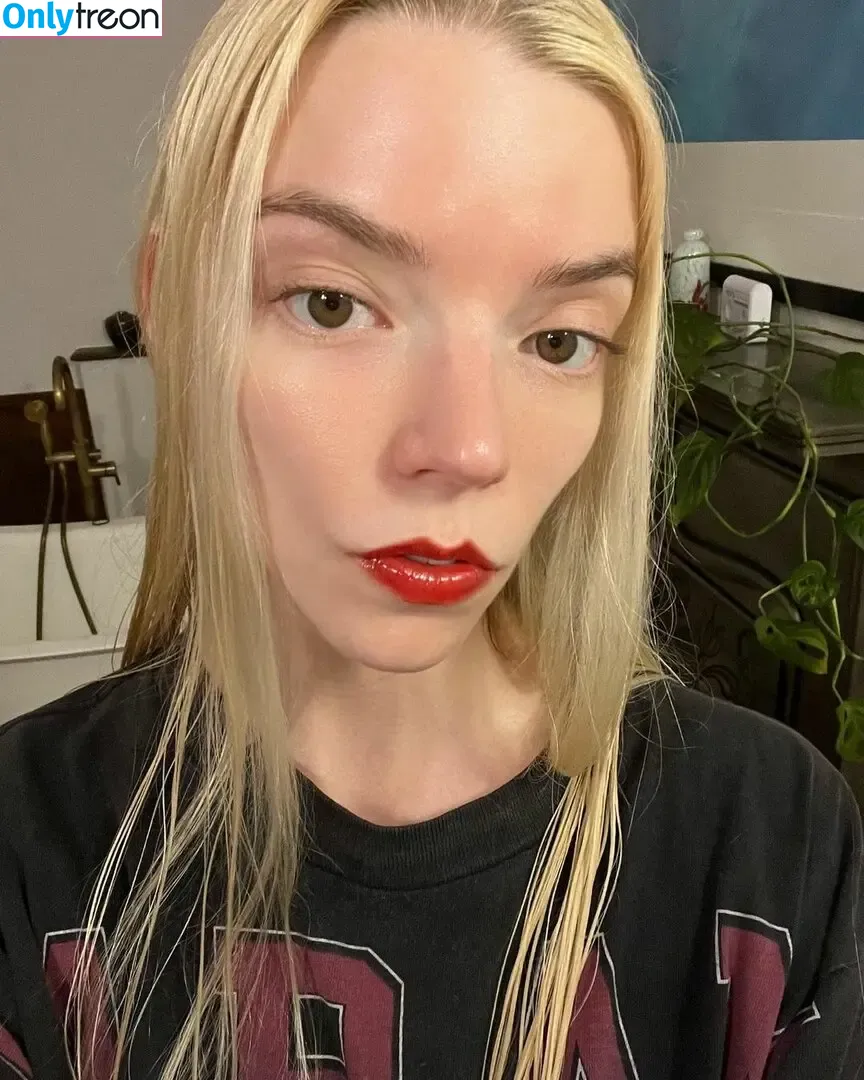 Anya Taylor-Joy nude photo #0820 (Anya Taylor Joy / anyataylorjoy)