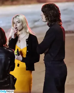 Anya Taylor-Joy / Anya Taylor Joy / anyataylorjoy nude photo #1100