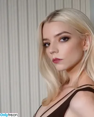 Anya Taylor-Joy / Anya Taylor Joy / anyataylorjoy nude photo #1126