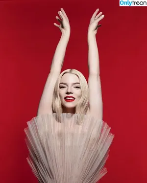 Anya Taylor-Joy / Anya Taylor Joy / anyataylorjoy nude photo #1244