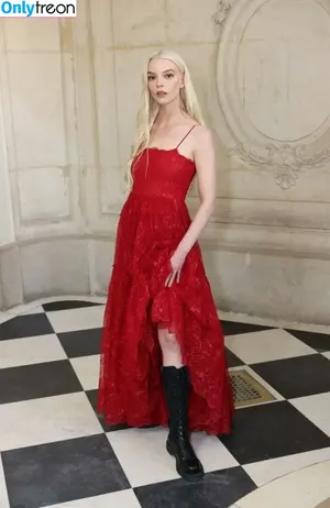 Anya Taylor-Joy / Anya Taylor Joy / anyataylorjoy nude photo #1298