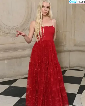 Anya Taylor-Joy / Anya Taylor Joy / anyataylorjoy nude photo #1307