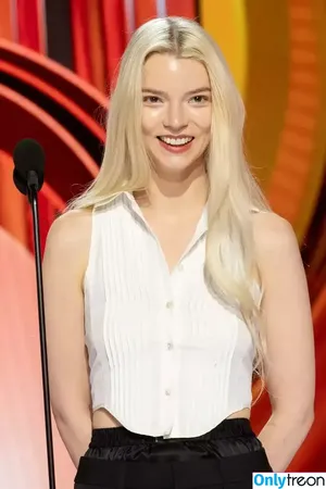 Anya Taylor-Joy / Anya Taylor Joy / anyataylorjoy nude photo #1447
