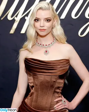 Anya Taylor-Joy / Anya Taylor Joy / anyataylorjoy nude photo #1620