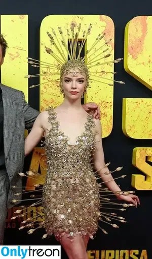 Anya Taylor-Joy / Anya Taylor Joy / anyataylorjoy nude photo #1703