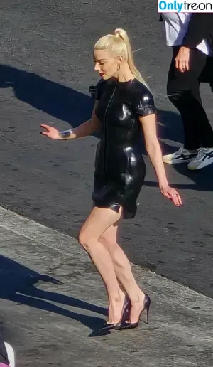 Anya Taylor-Joy / Anya Taylor Joy / anyataylorjoy nude photo #1771