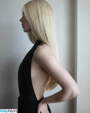 Anya Taylor-Joy / Anya Taylor Joy / anyataylorjoy nude photo #1834