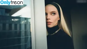 Anya Taylor-Joy / Anya Taylor Joy / anyataylorjoy nude photo #1927