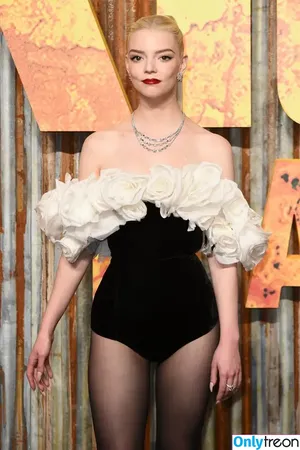 Anya Taylor-Joy / Anya Taylor Joy / anyataylorjoy nude photo #1948