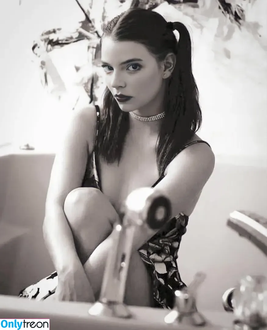 Anya Taylor-Joy nude photo #1119 (Anya Taylor Joy / anyataylorjoy)