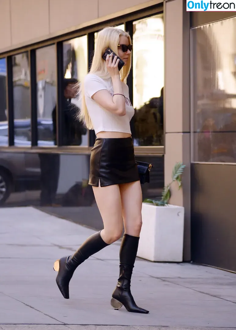 Anya Taylor-Joy nude photo #1608 (Anya Taylor Joy / anyataylorjoy)