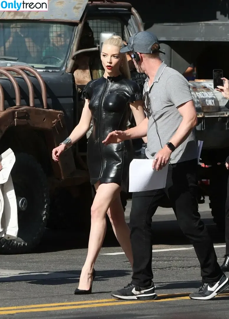 Anya Taylor-Joy nude photo #1775 (Anya Taylor Joy / anyataylorjoy)
