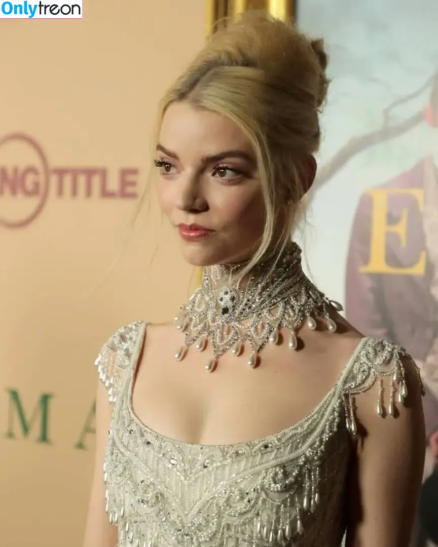 Anya Taylor-Joy nude photo #1905 (Anya Taylor Joy / anyataylorjoy)