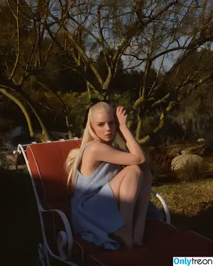 Anya Taylor-Joy / Anya Taylor Joy / anyataylorjoy nude photo #2084
