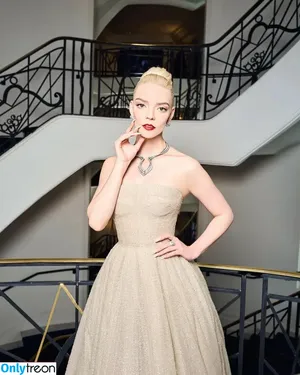 Anya Taylor-Joy / Anya Taylor Joy / anyataylorjoy nude photo #2150