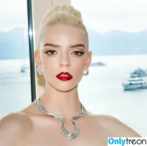 Anya Taylor-Joy / Anya Taylor Joy / anyataylorjoy nude photo #2154