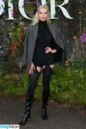 Anya Taylor-Joy / Anya Taylor Joy / anyataylorjoy nude photo #2173