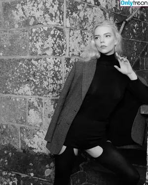 Anya Taylor-Joy / Anya Taylor Joy / anyataylorjoy nude photo #2175